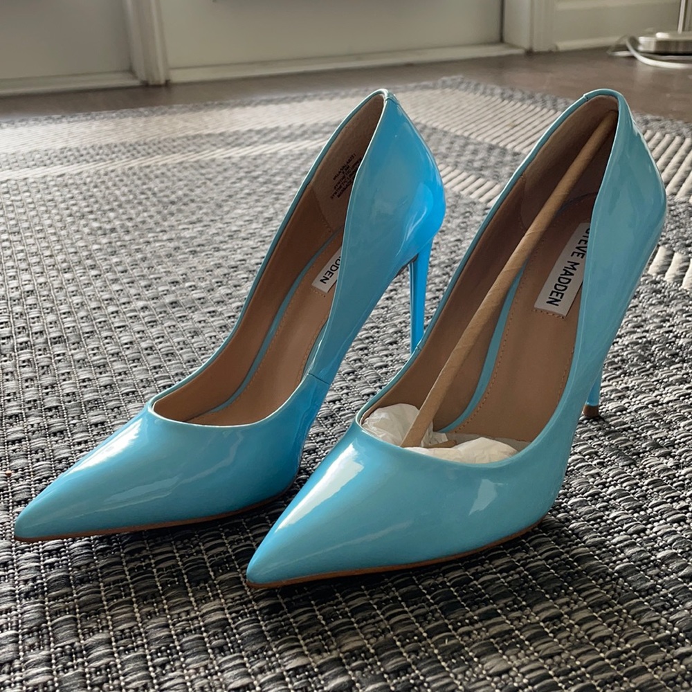 VALA baby blue Steve Madden pumps